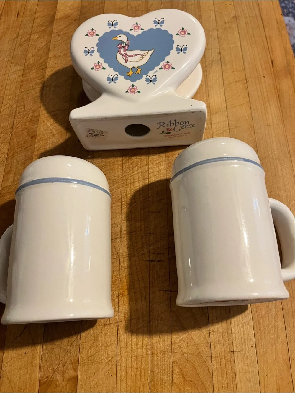 Vintage 1987 Ribbon Geese salt and pepper set with napkin holder